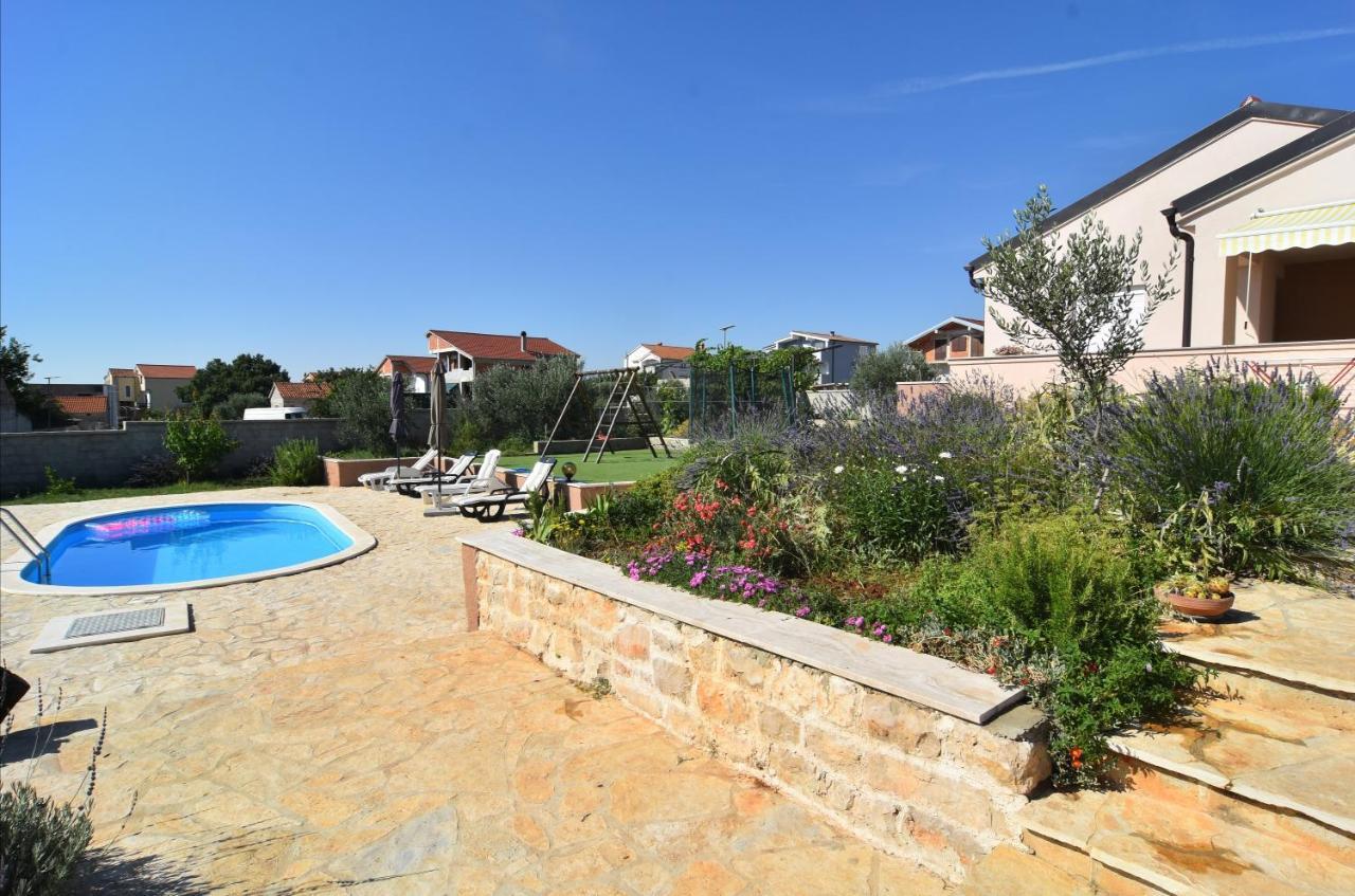 Kuca Za Odmor Diana Holiday home Sukosan
