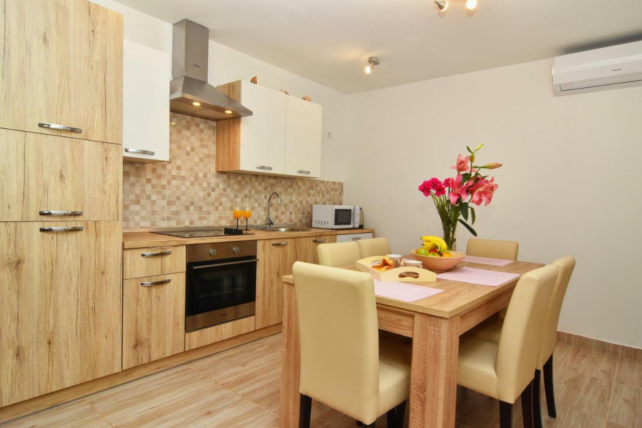 Holiday home Kuca Za Odmor Diana *